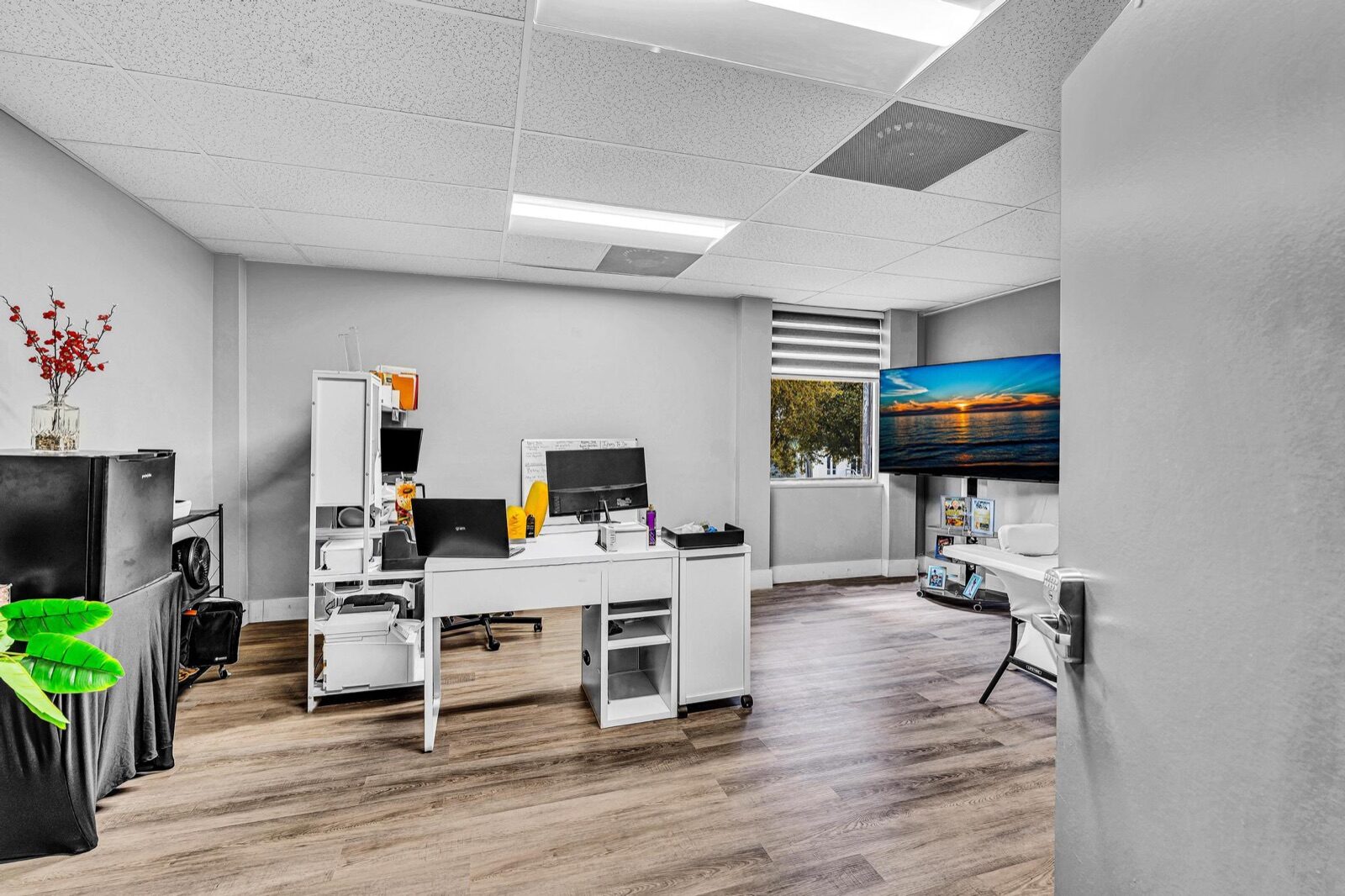 Corner office suite with two windows at Pompano Executive Rentals
