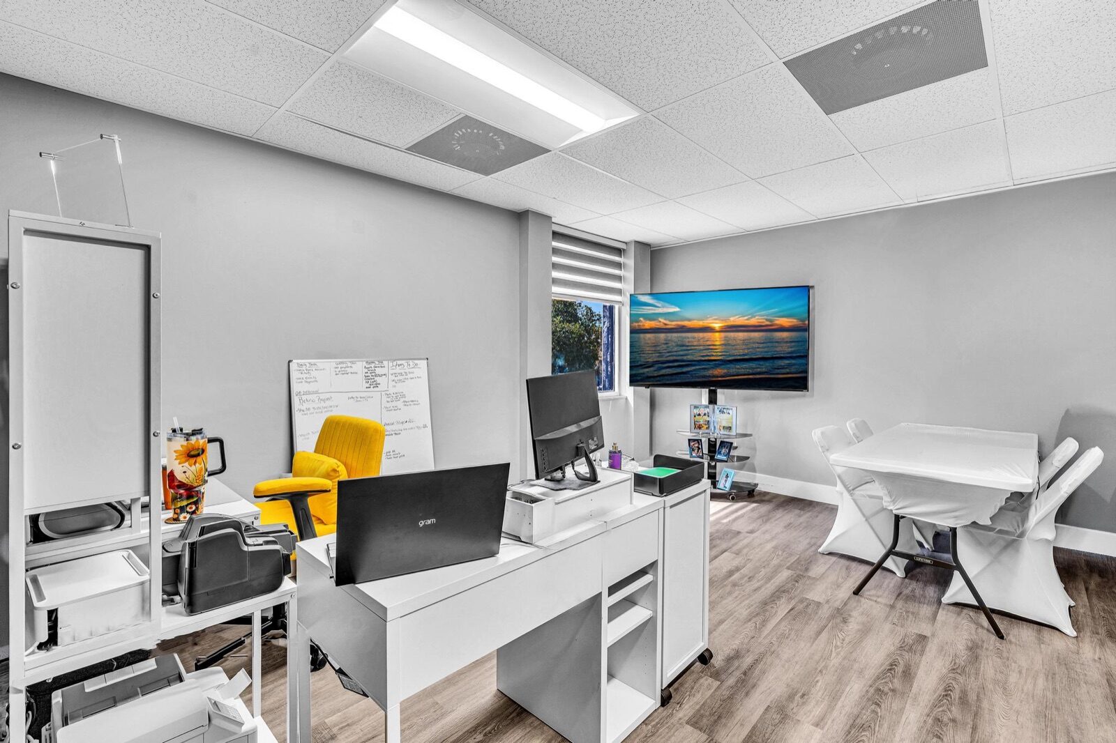 Premium executive office suite in Pompano Beach